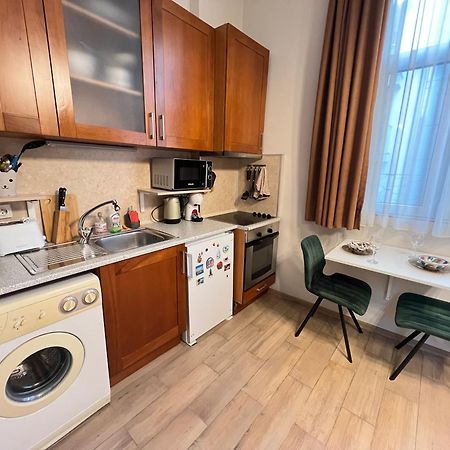Budapest Central Cozy Studio W Working Space And Wifi Sofia Eksteriør bilde