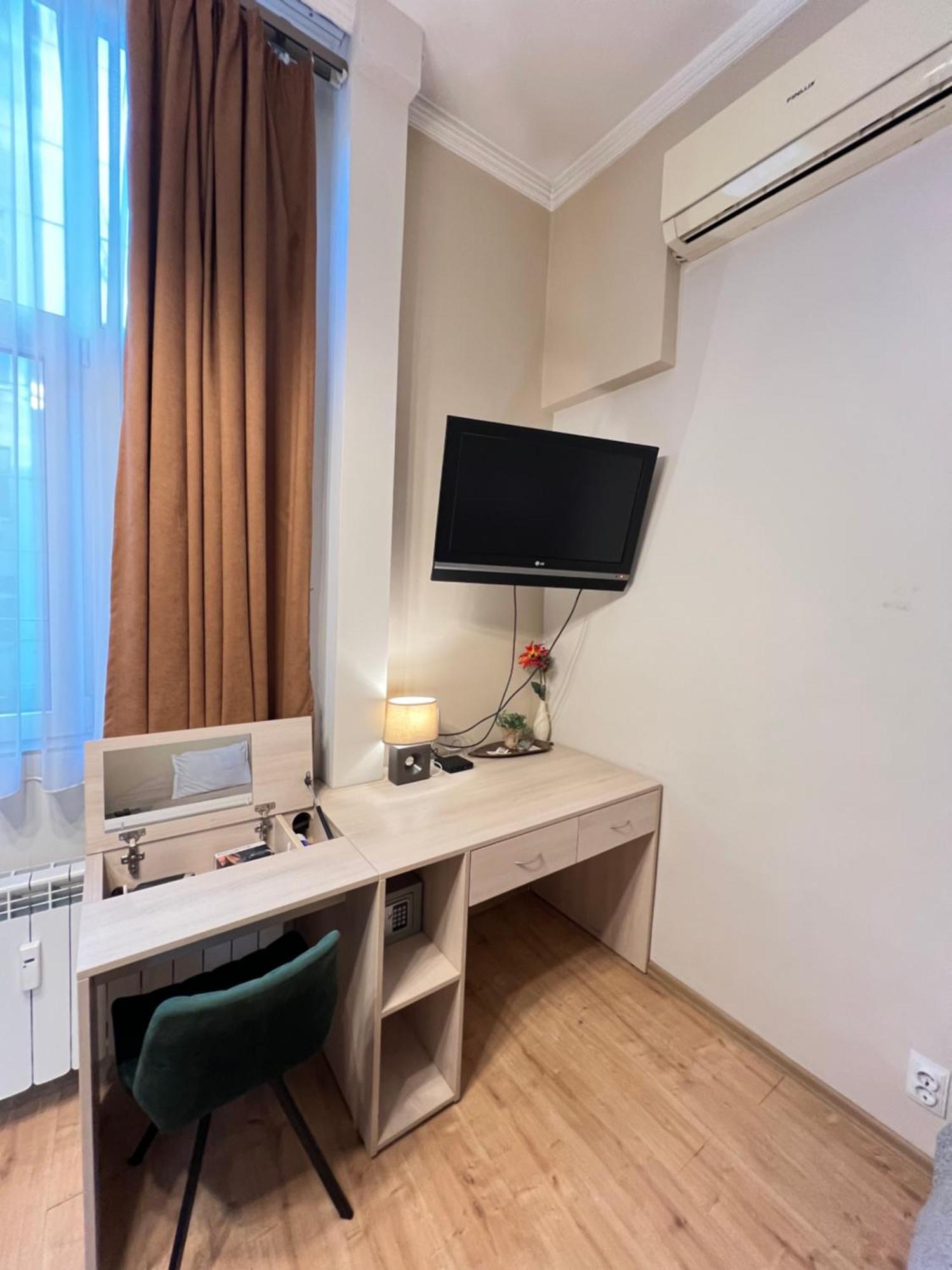 Budapest Central Cozy Studio W Working Space And Wifi Sofia Eksteriør bilde